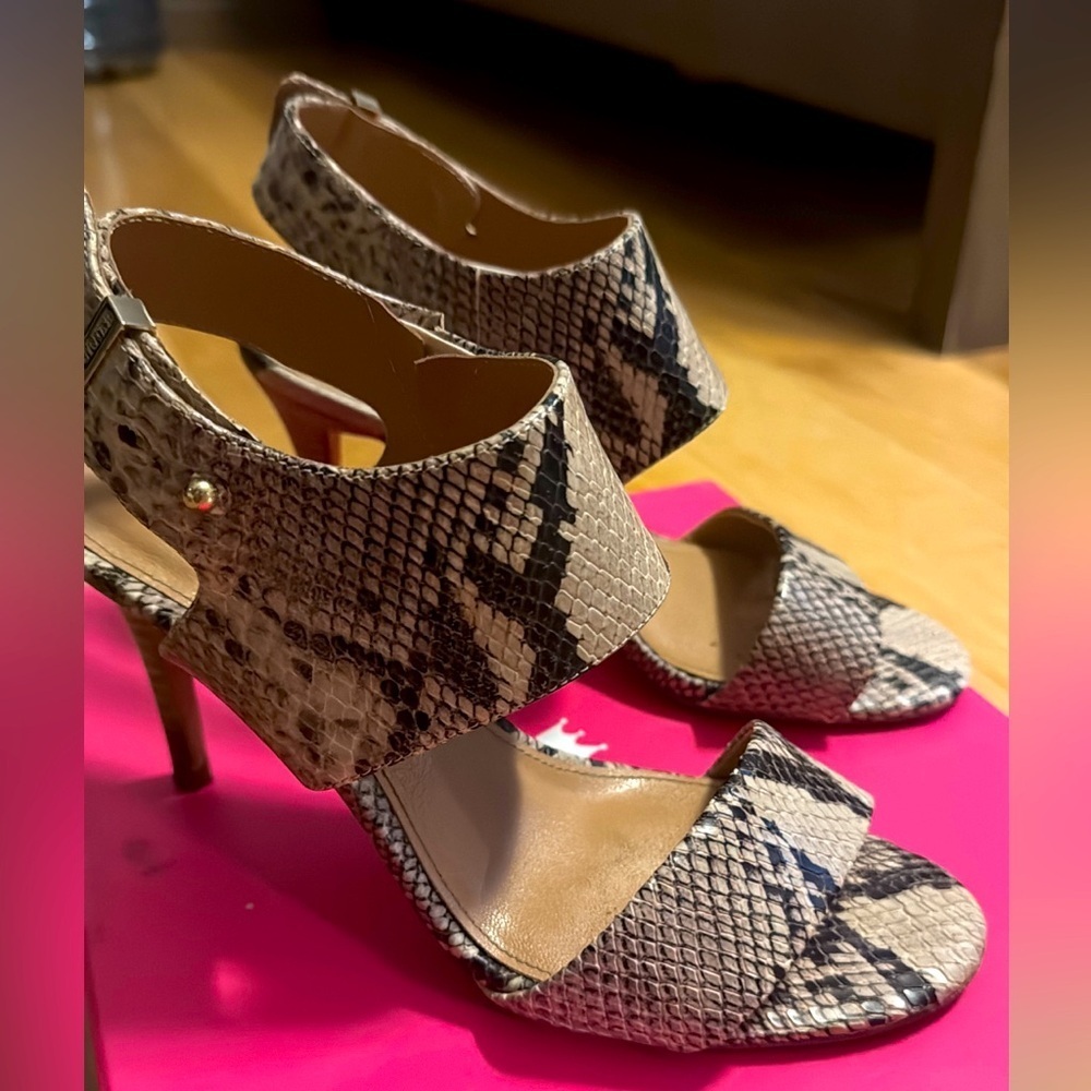 6.5 - Elaine Turner Rita Sandstone Python Heel Sandal - Picture 1 of 3